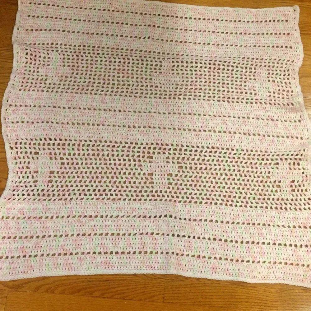 Vintage Hand Crochet Baby Blanket Crosses